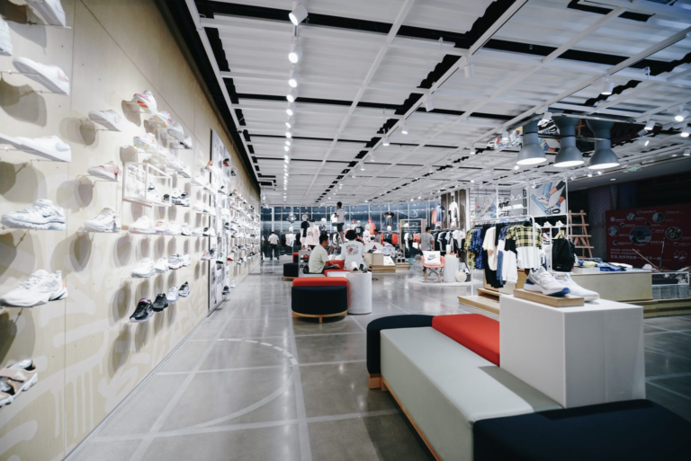 How Retail Display Installation Can Improve the Shopping Experience